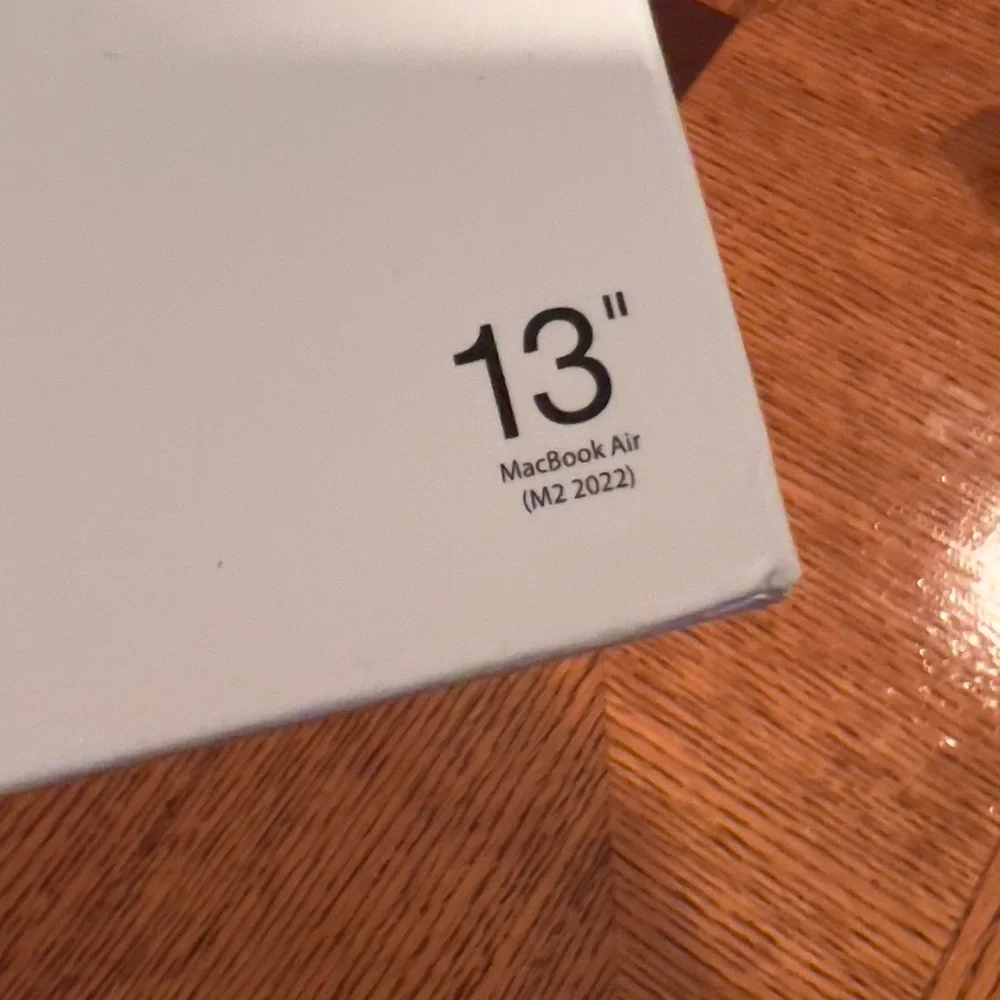 *MacBook Pro 13”